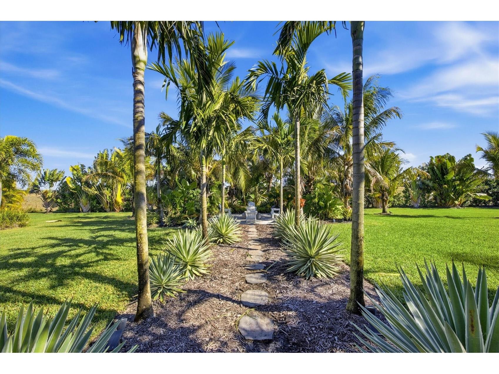 3467 Compound Court Sarasota FL 34240 A4695665 image59