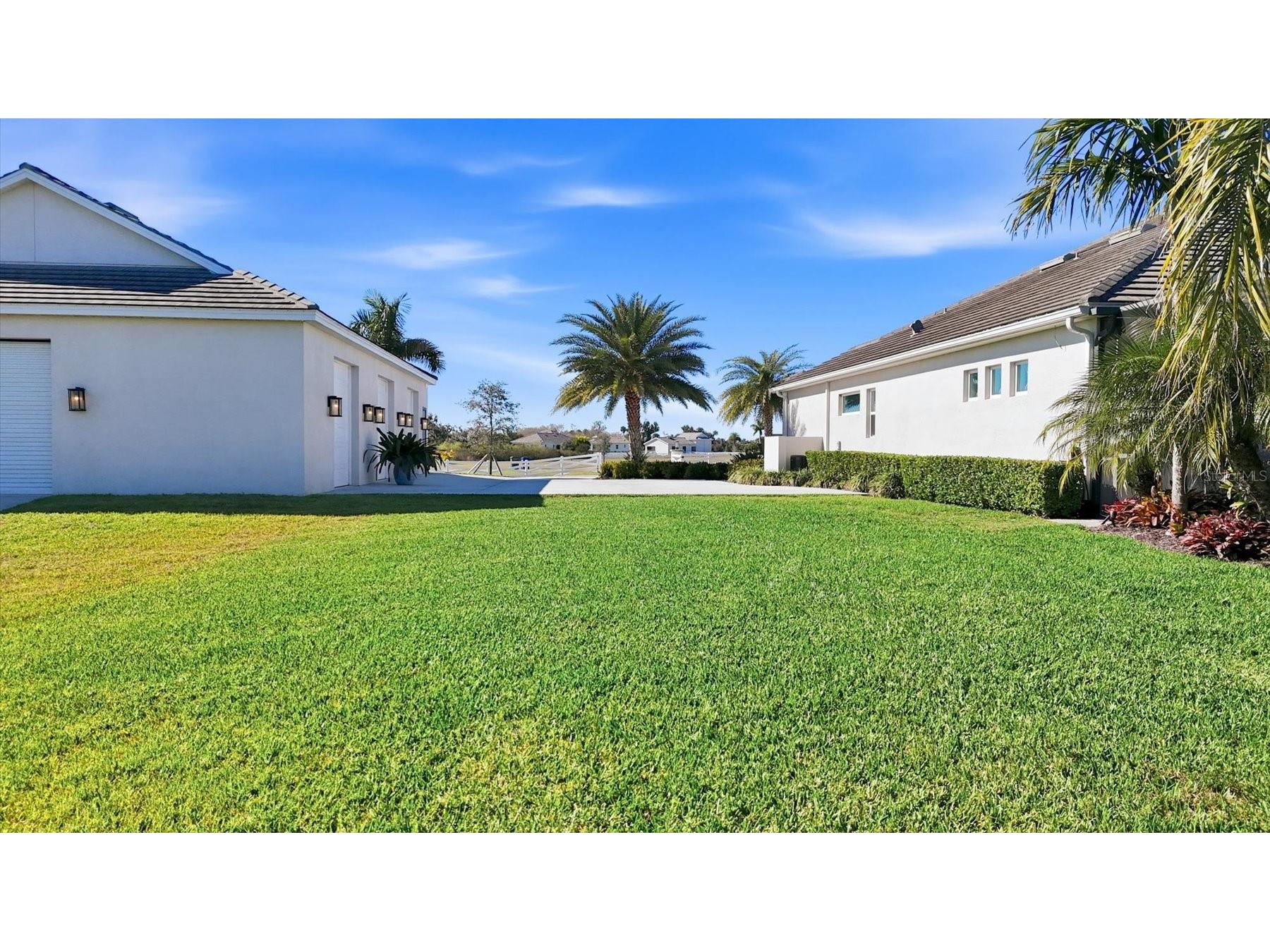 3467 Compound Court Sarasota FL 34240 A4695665 image66