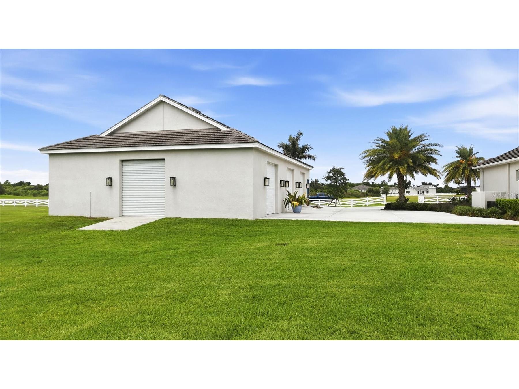 3467 Compound Court Sarasota FL 34240 A4695665 image85
