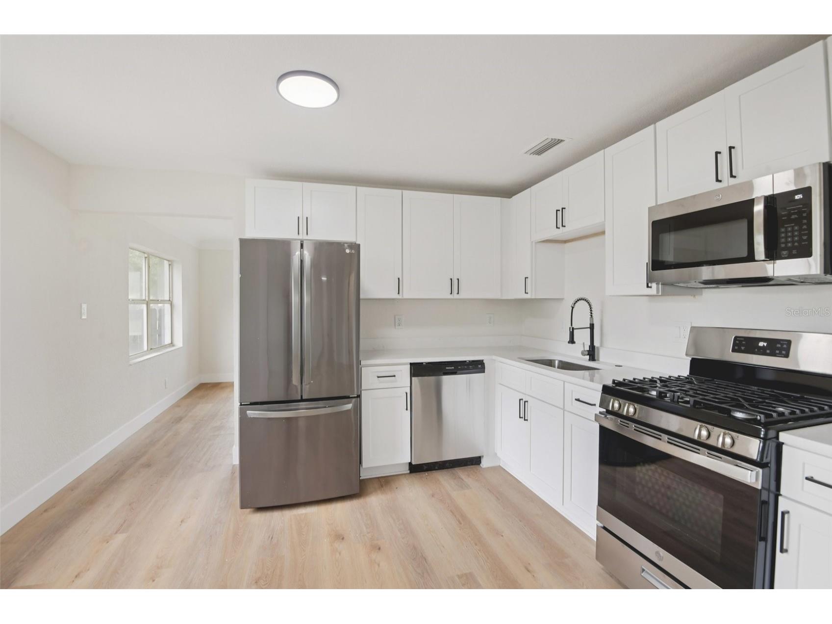 3468 9th Avenue N Saint Petersburg FL 33713 TB8487442 image14