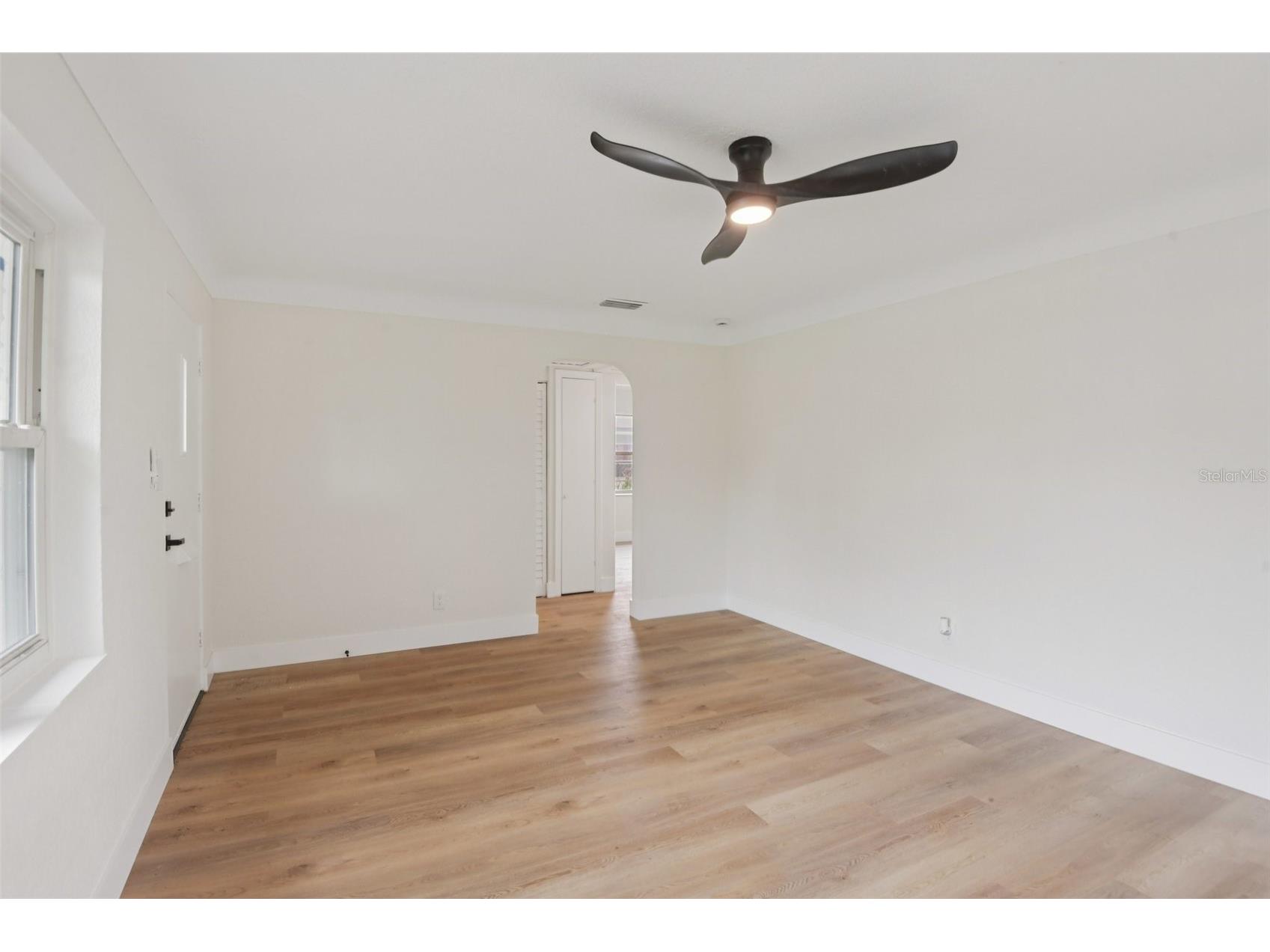 3468 9th Avenue N Saint Petersburg FL 33713 TB8487442 image18