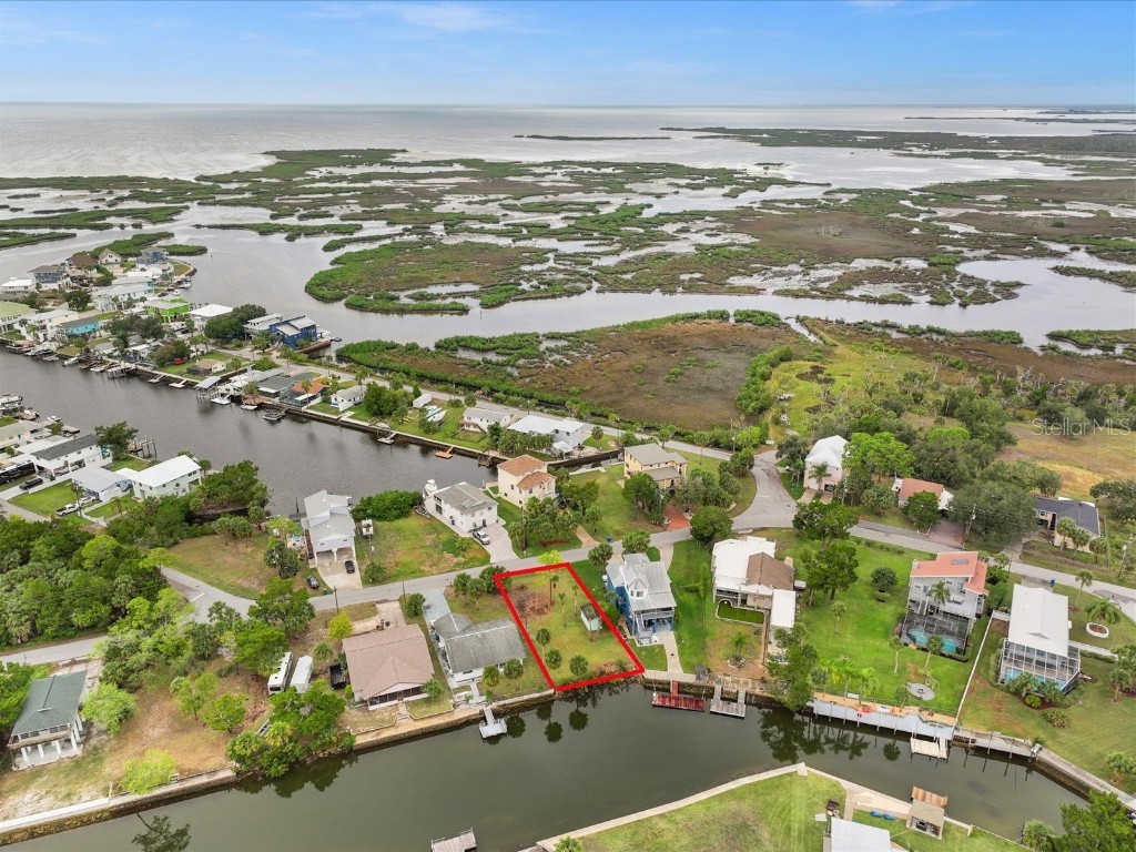 3468 Minnow Creek Drive Hernando Beach FL 34607 - DIRECT GULF ACCESS W7859841 image1