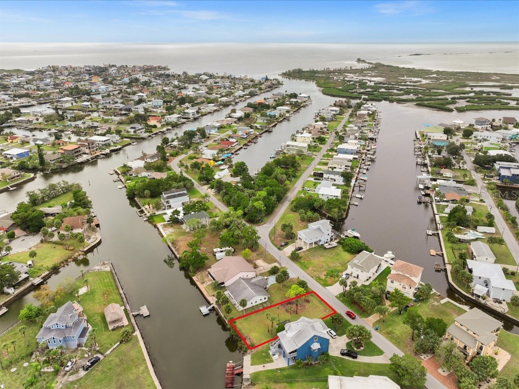 3468 Minnow Creek Drive Hernando Beach FL 34607 - DIRECT GULF ACCESS W7859841 image3