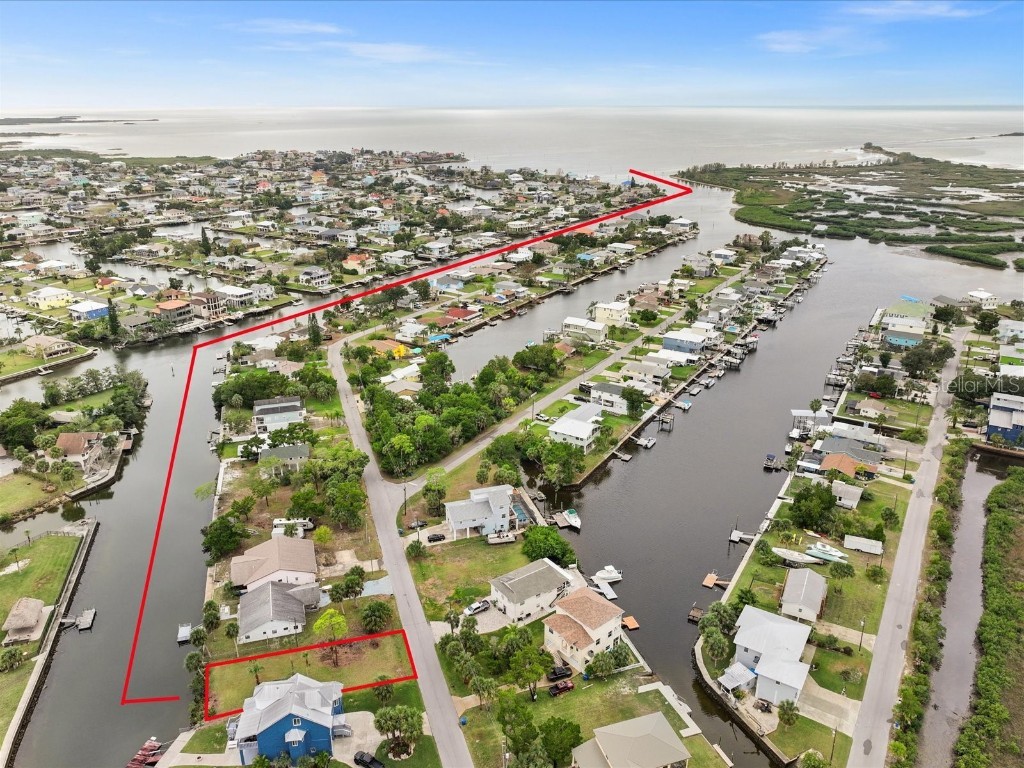 3468 Minnow Creek Drive Hernando Beach FL 34607 - DIRECT GULF ACCESS W7859841 image4