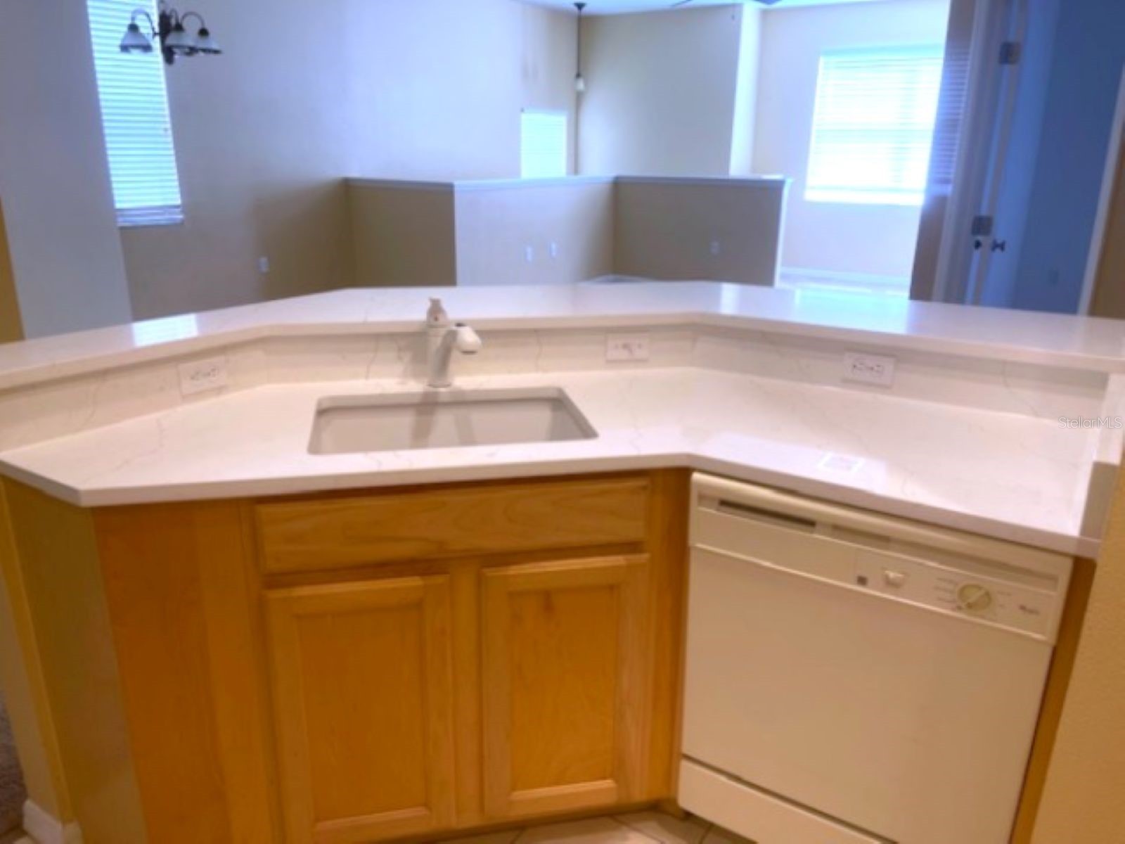 3468 Parkridge Circle #33-201 Sarasota FL 34243 A4640865 image10