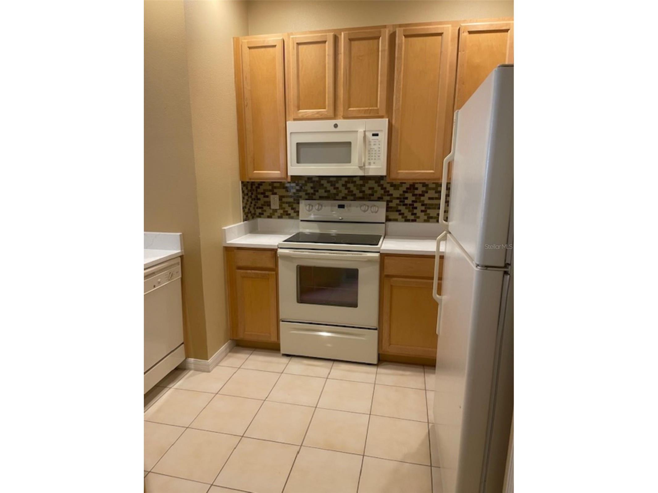 3468 Parkridge Circle #33-201 Sarasota FL 34243 A4640865 image13