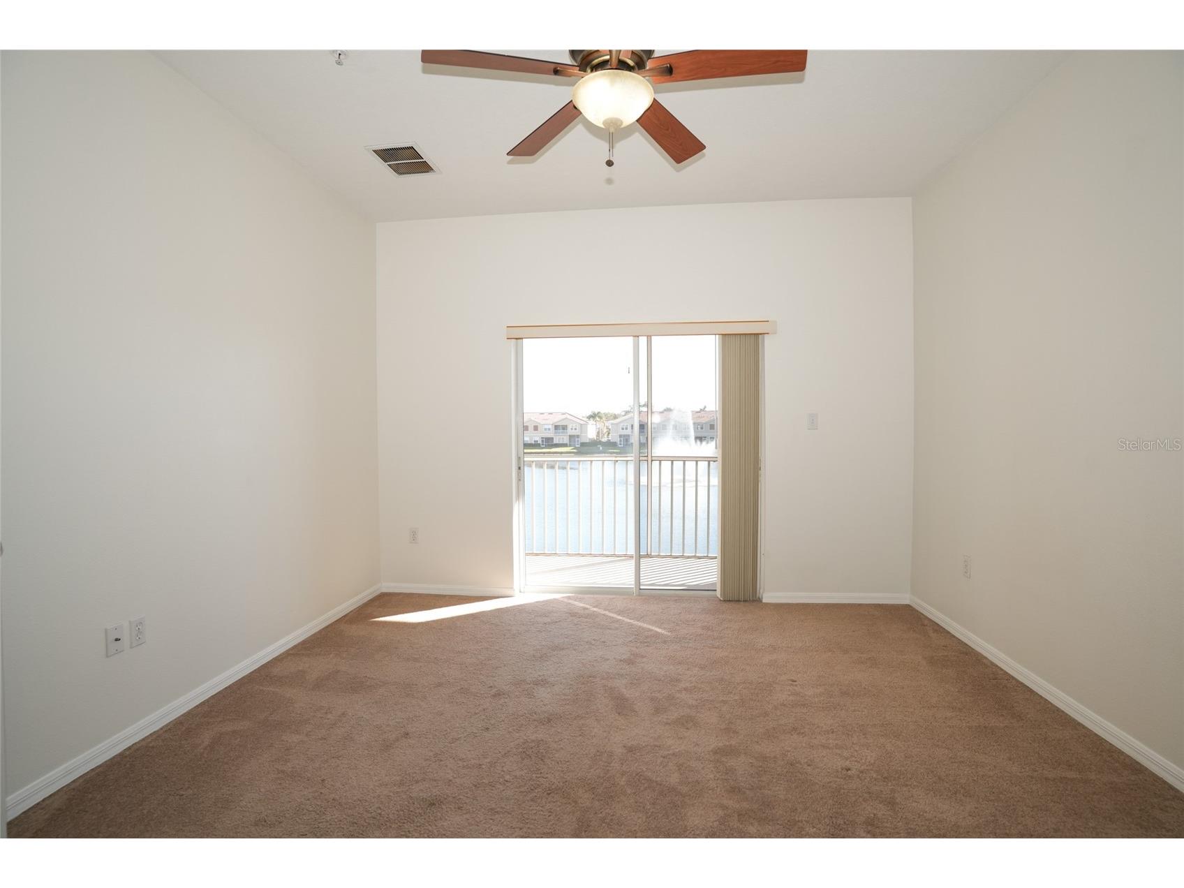 3468 Parkridge Circle #33-201 Sarasota FL 34243 A4640865 image17