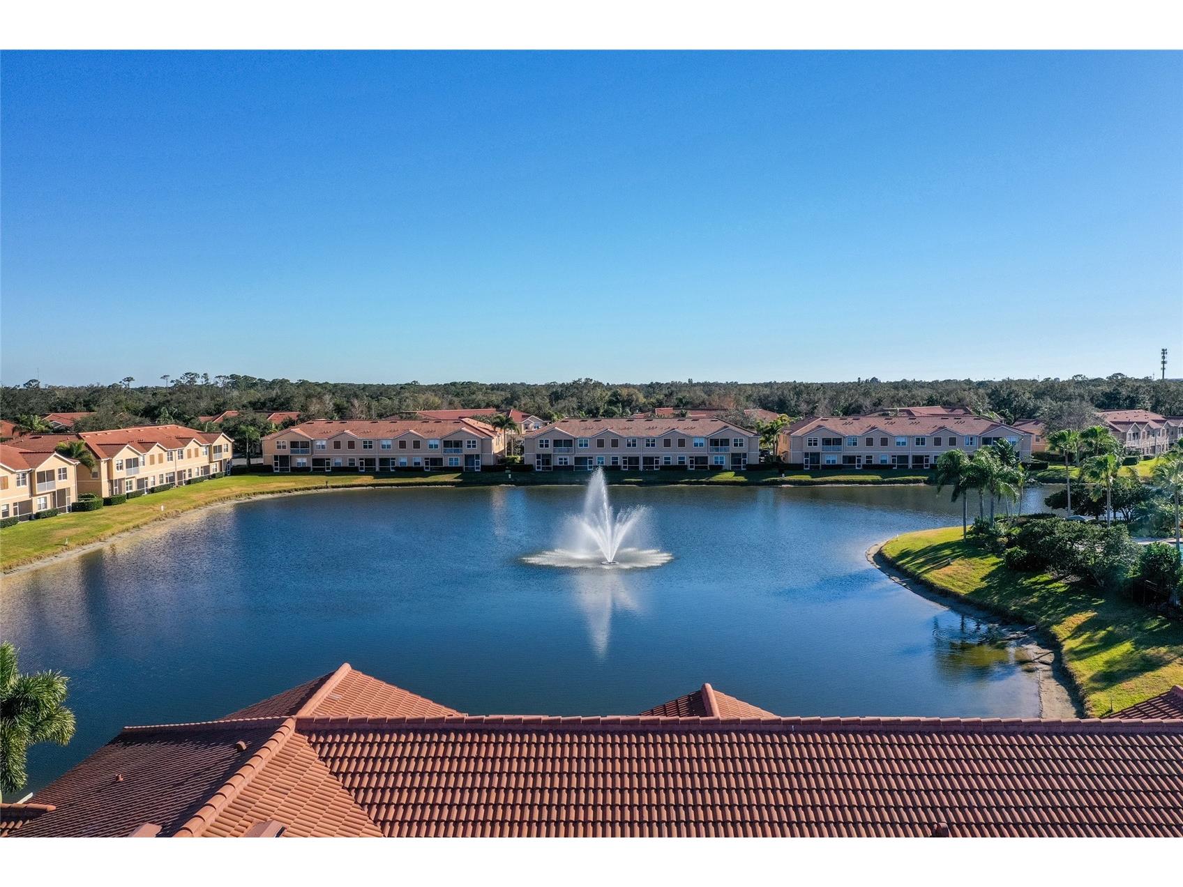 3468 Parkridge Circle #33-201 Sarasota FL 34243 A4640865 image40