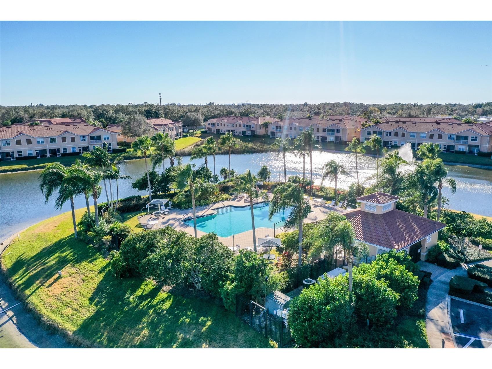 3468 Parkridge Circle #33-201 Sarasota FL 34243 A4640865 image42