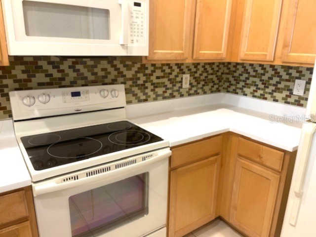 3468 Parkridge Circle #33-201 Sarasota FL 34243 A4640865 image9