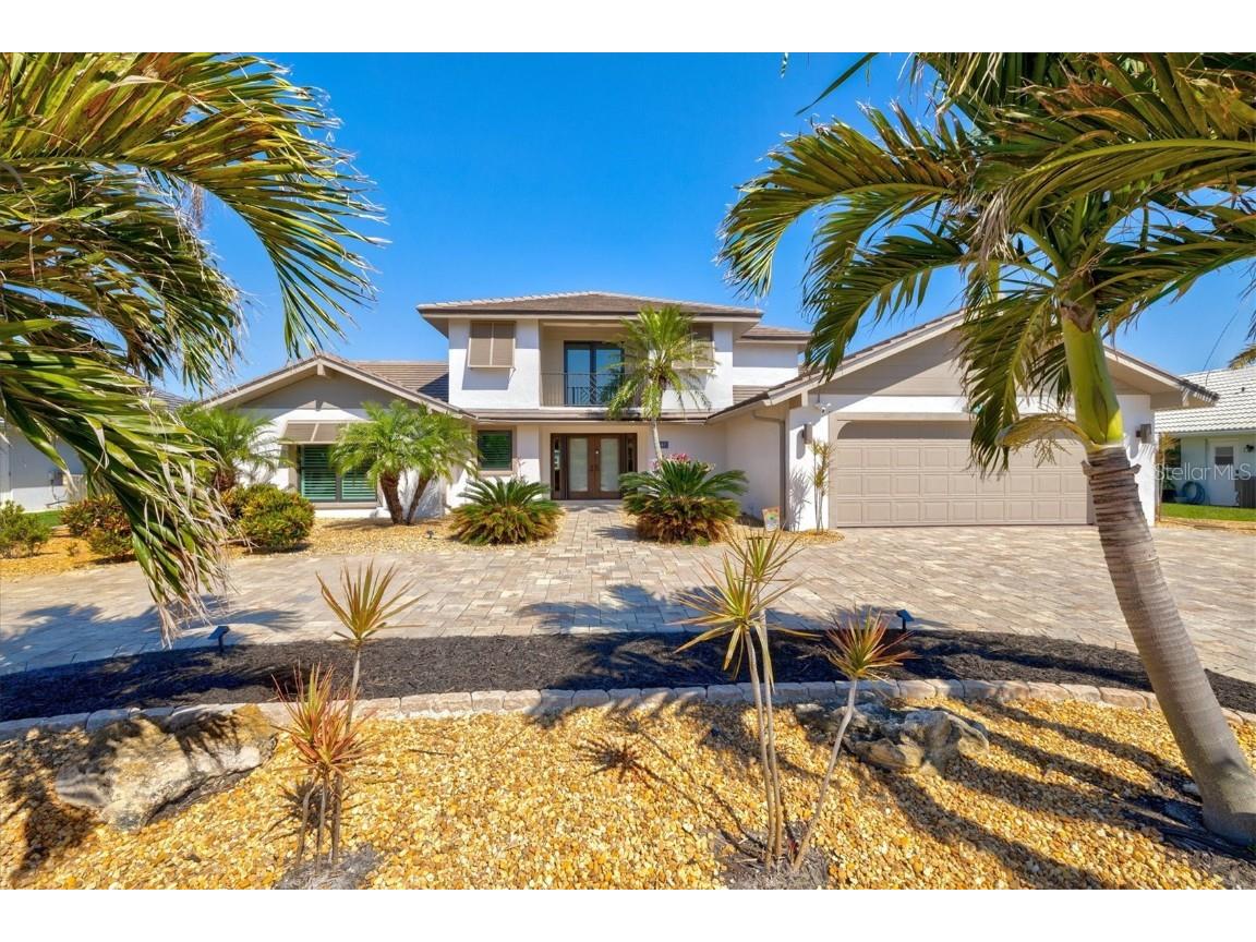 347 Ardenwood Drive Englewood FL 34223 A4644067 image1