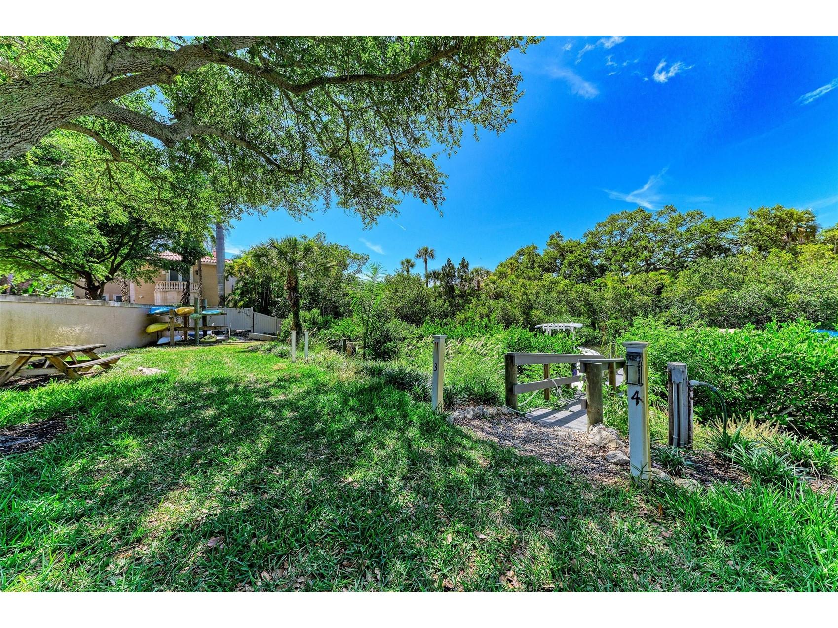 347 Bayshore Drive Osprey FL 34229 A4693374 image70