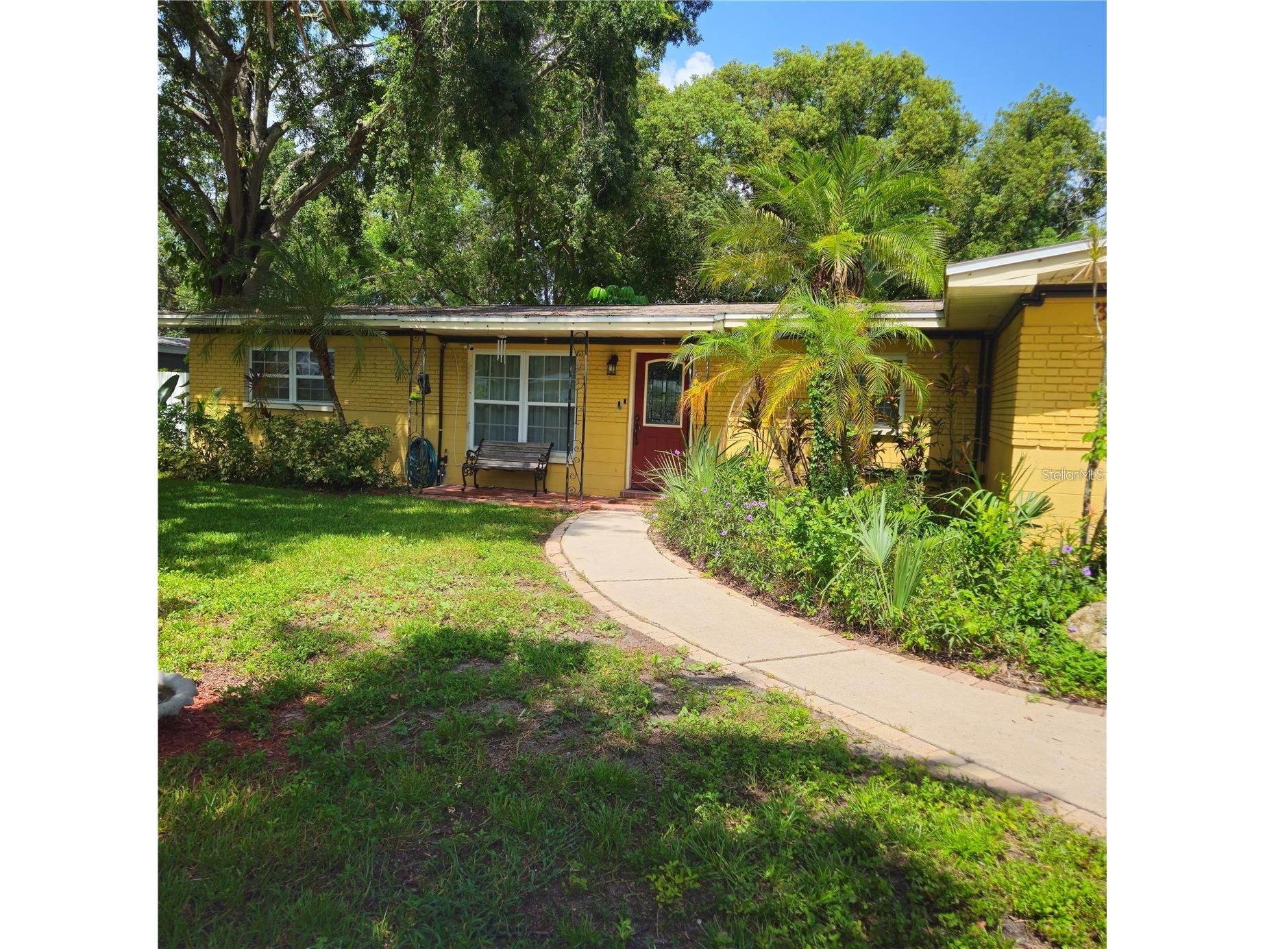 347 Country Club Drive Oldsmar FL 34677 TB8475491 image1