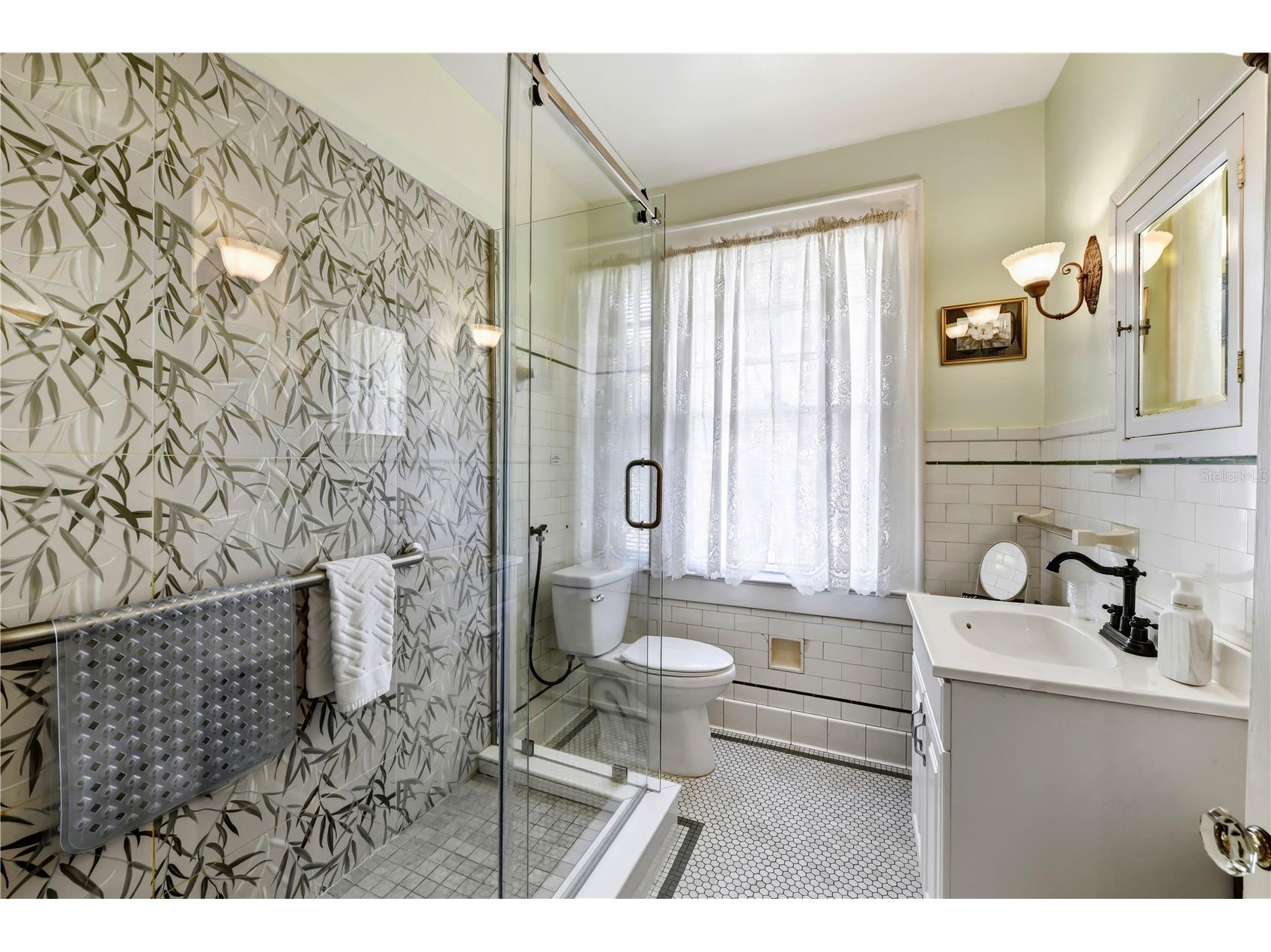 347 E 3rd Avenue Mount Dora FL 32757 V4947879 image54