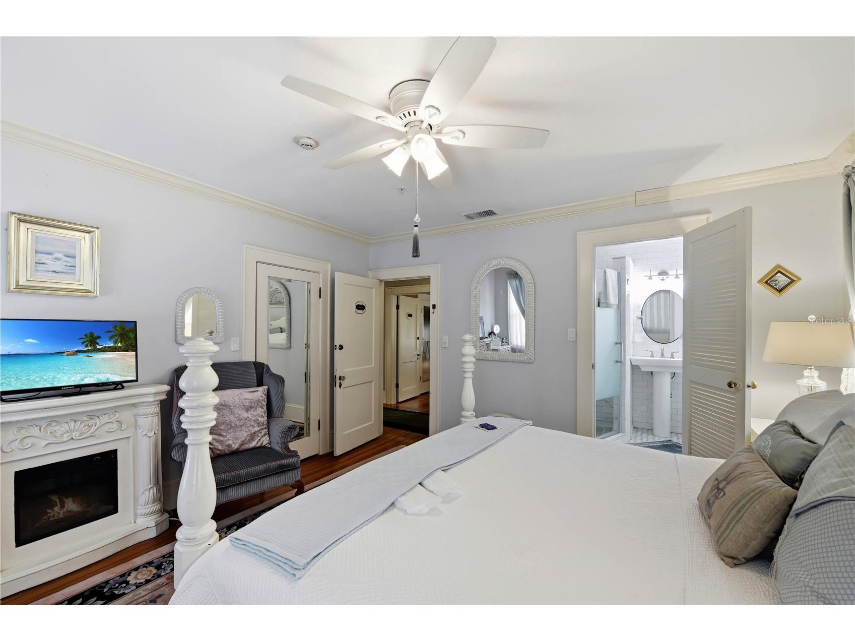 347 E 3rd Avenue Mount Dora FL 32757 V4947879 image56