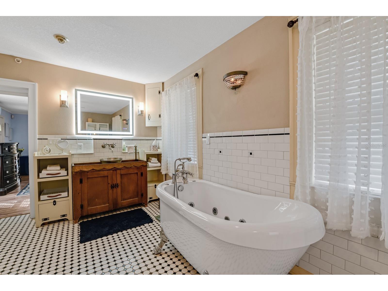 347 E 3rd Avenue Mount Dora FL 32757 V4947879 image62