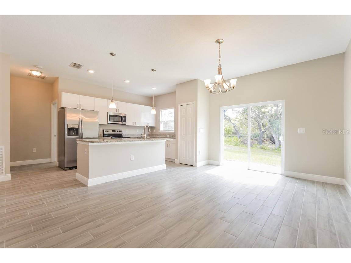 347 Hibiscus Drive Kissimmee FL 34759 O6357159 image2