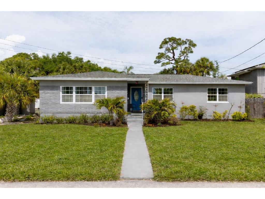 347 Ling A Mor Terrace S Saint Petersburg FL 33705 TB8496817 image1