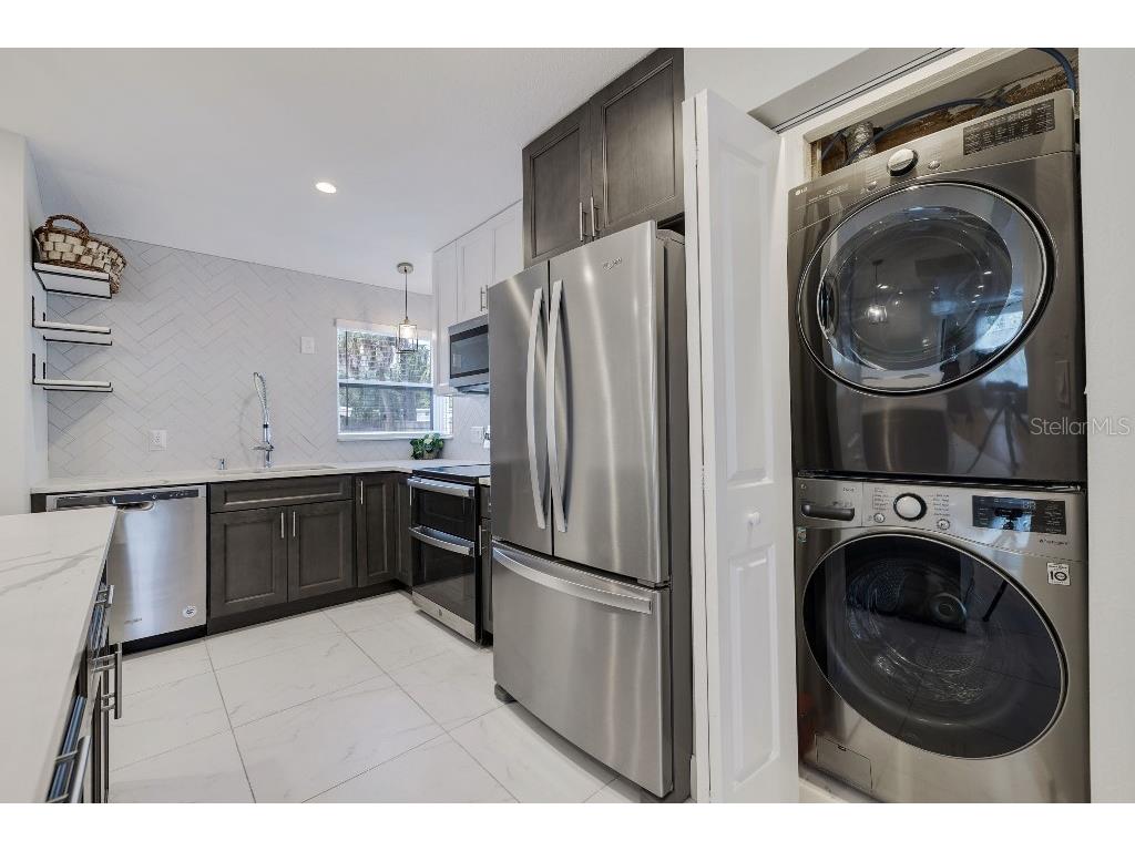 347 Ling A Mor Terrace S Saint Petersburg FL 33705 TB8496817 image15