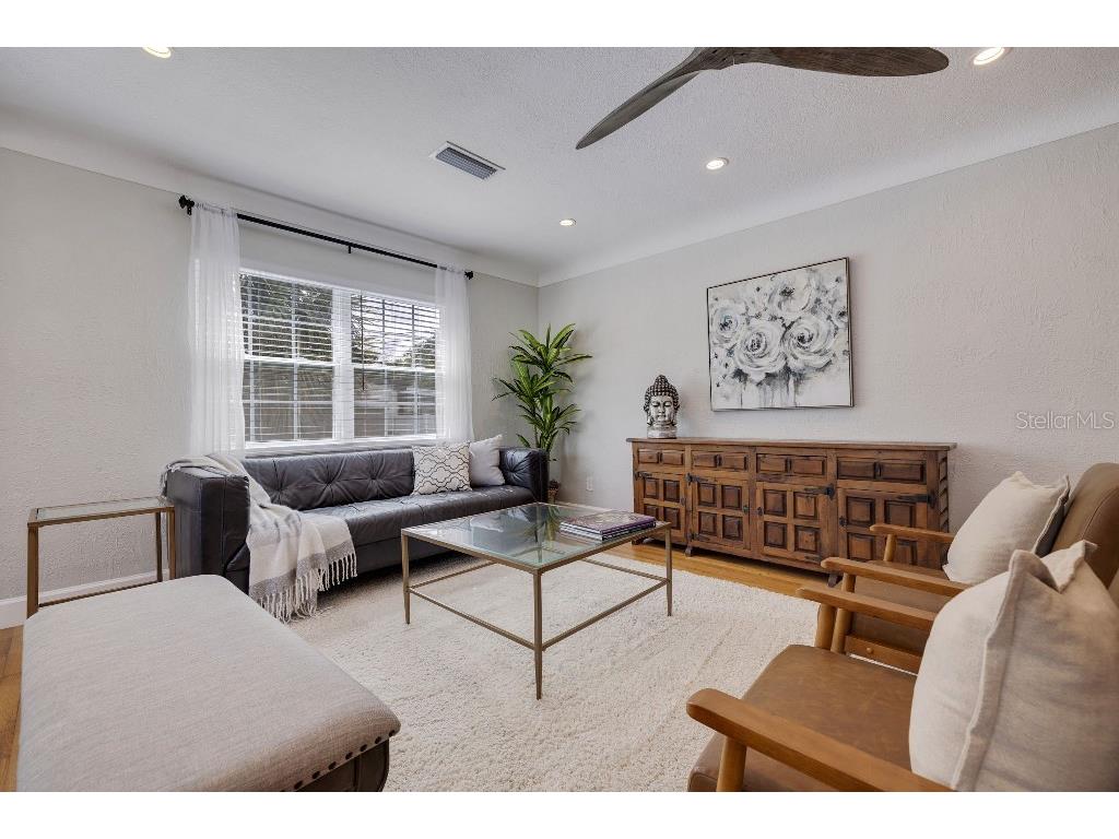347 Ling A Mor Terrace S Saint Petersburg FL 33705 TB8496817 image17