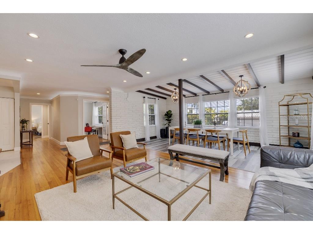 347 Ling A Mor Terrace S Saint Petersburg FL 33705 TB8496817 image8