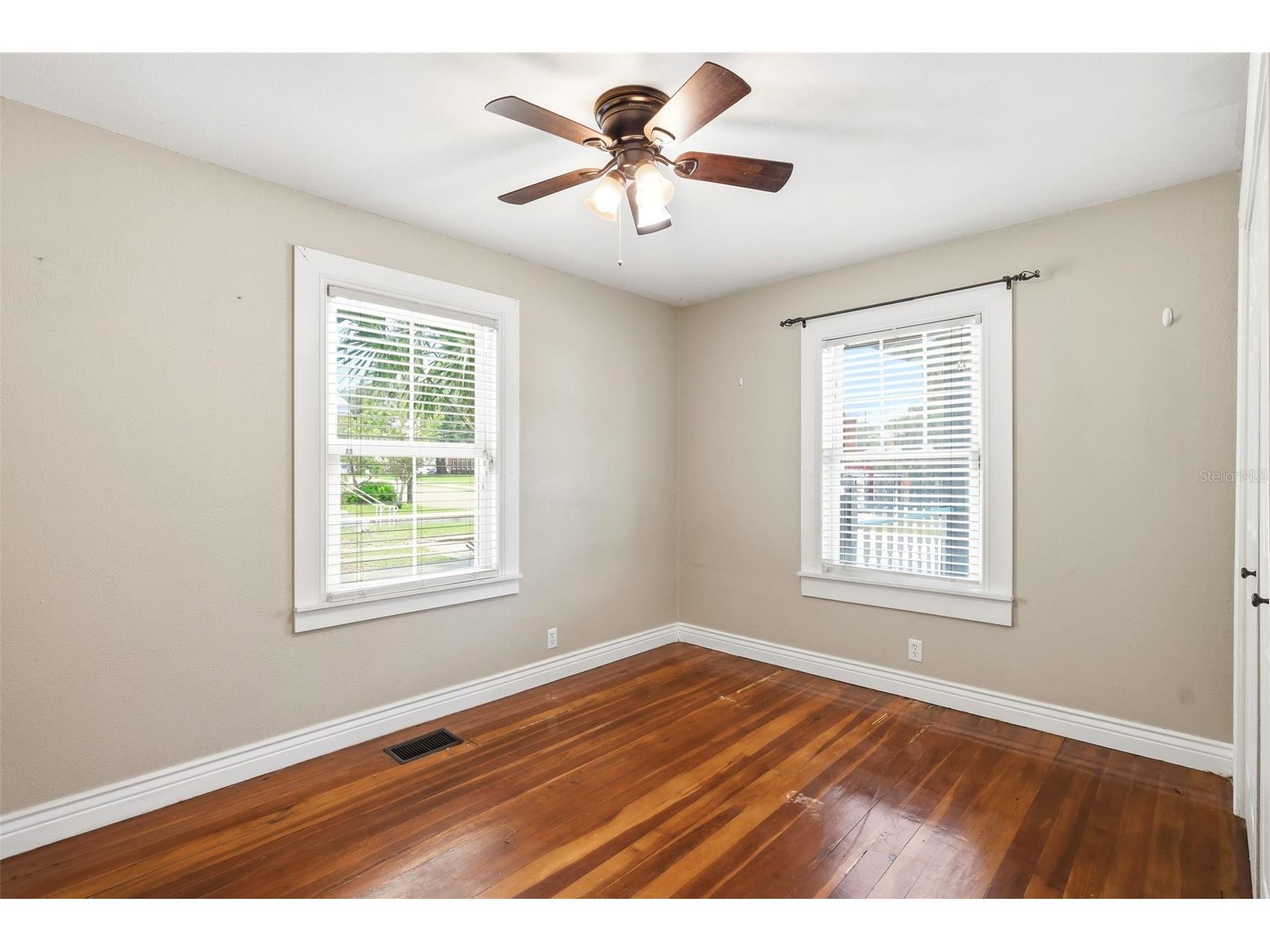 347 W Wisconsin Avenue Deland FL 32720 V4950104 image32