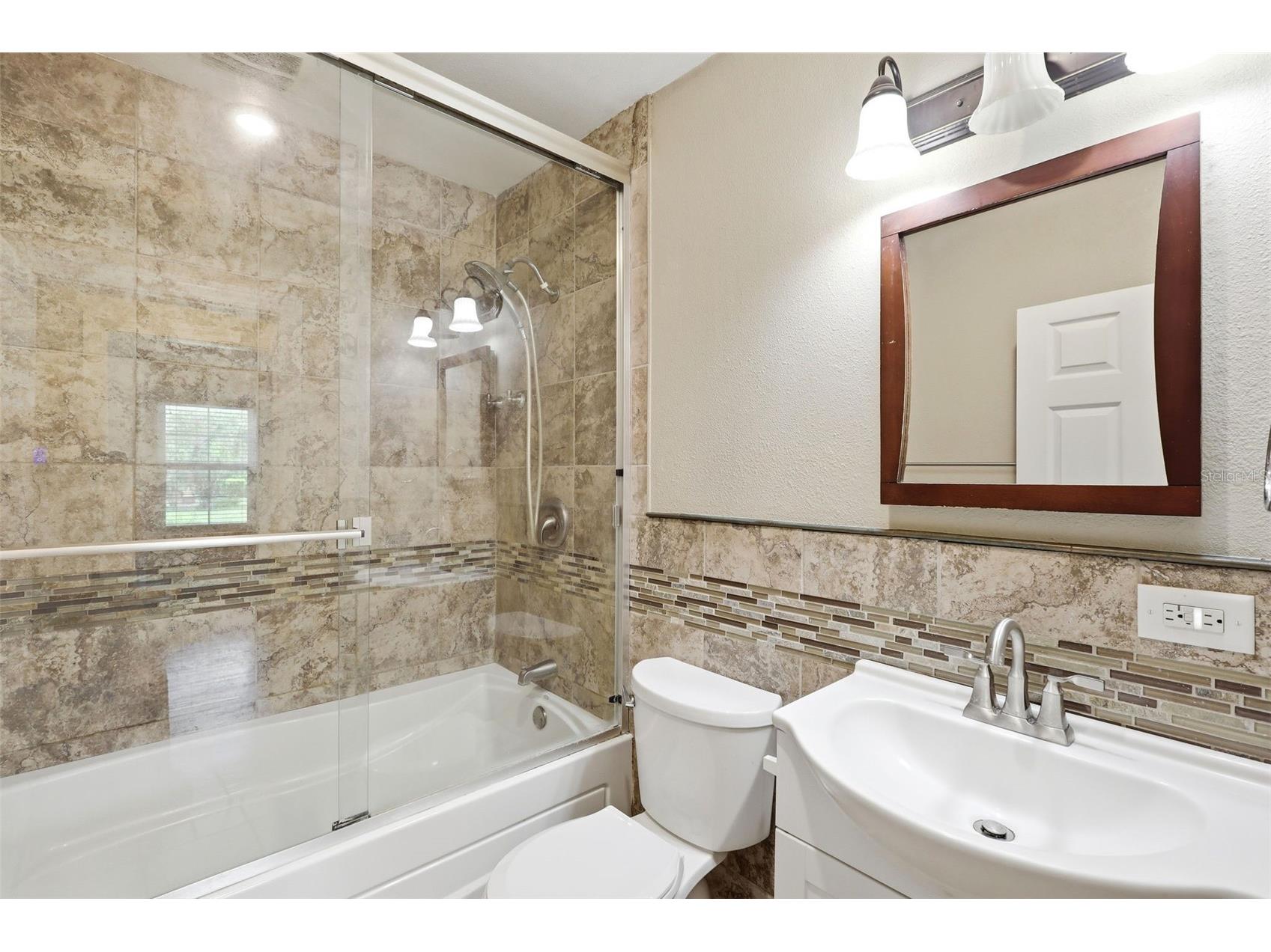 347 W Wisconsin Avenue Deland FL 32720 V4950104 image34