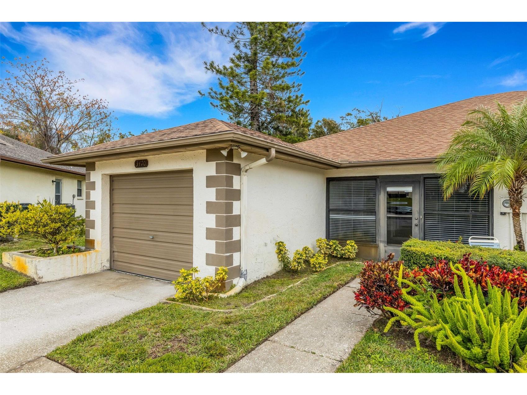 3470 Maclaren Drive Palm Harbor FL 34684 - LAKE TARPON TB8459860 image1