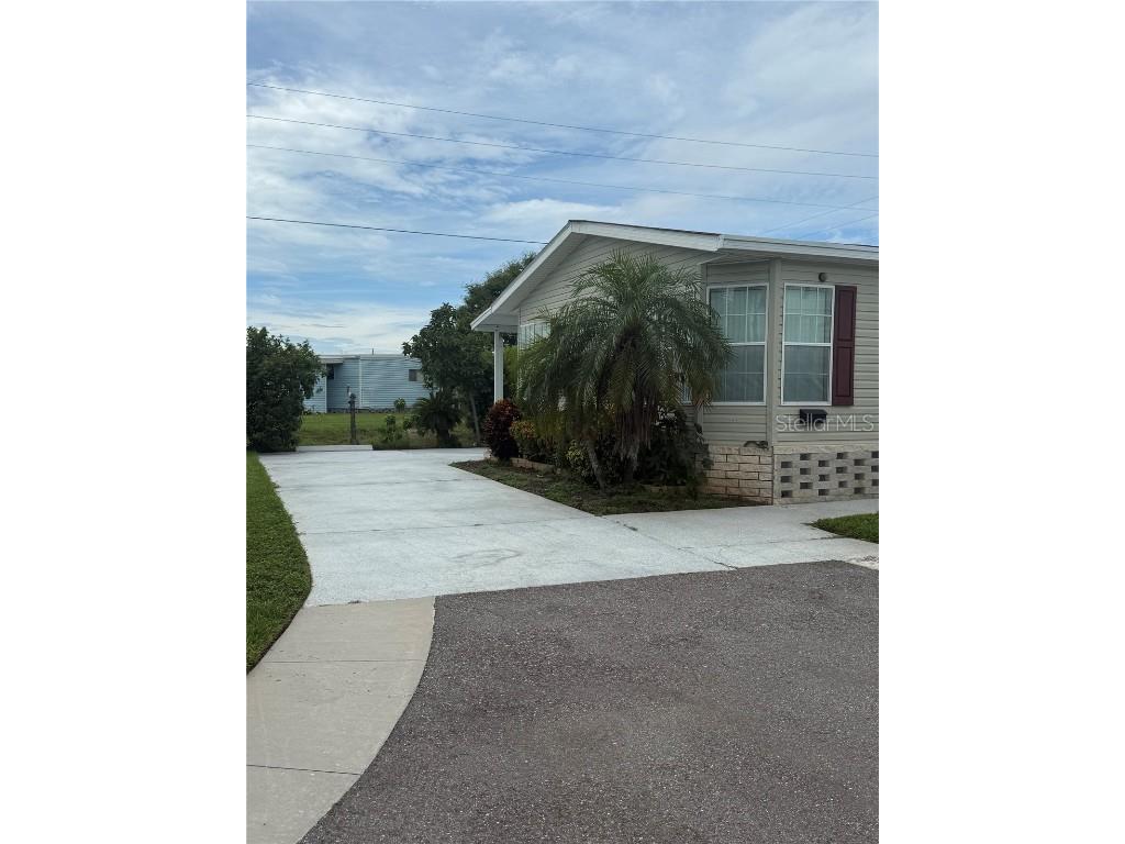 34709 Lake Drive N Pinellas Park FL 33781 TB8423952 image1