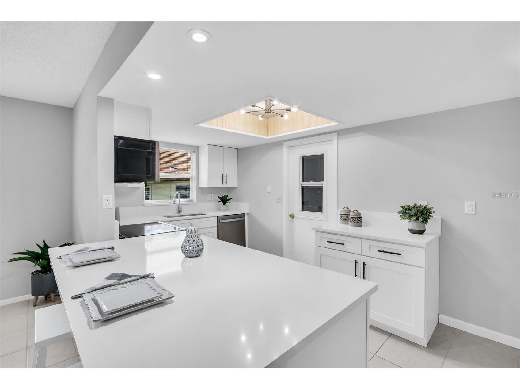3472 Maclaren Drive Palm Harbor FL 34684 - LAKE TARPON TB8513775 image15
