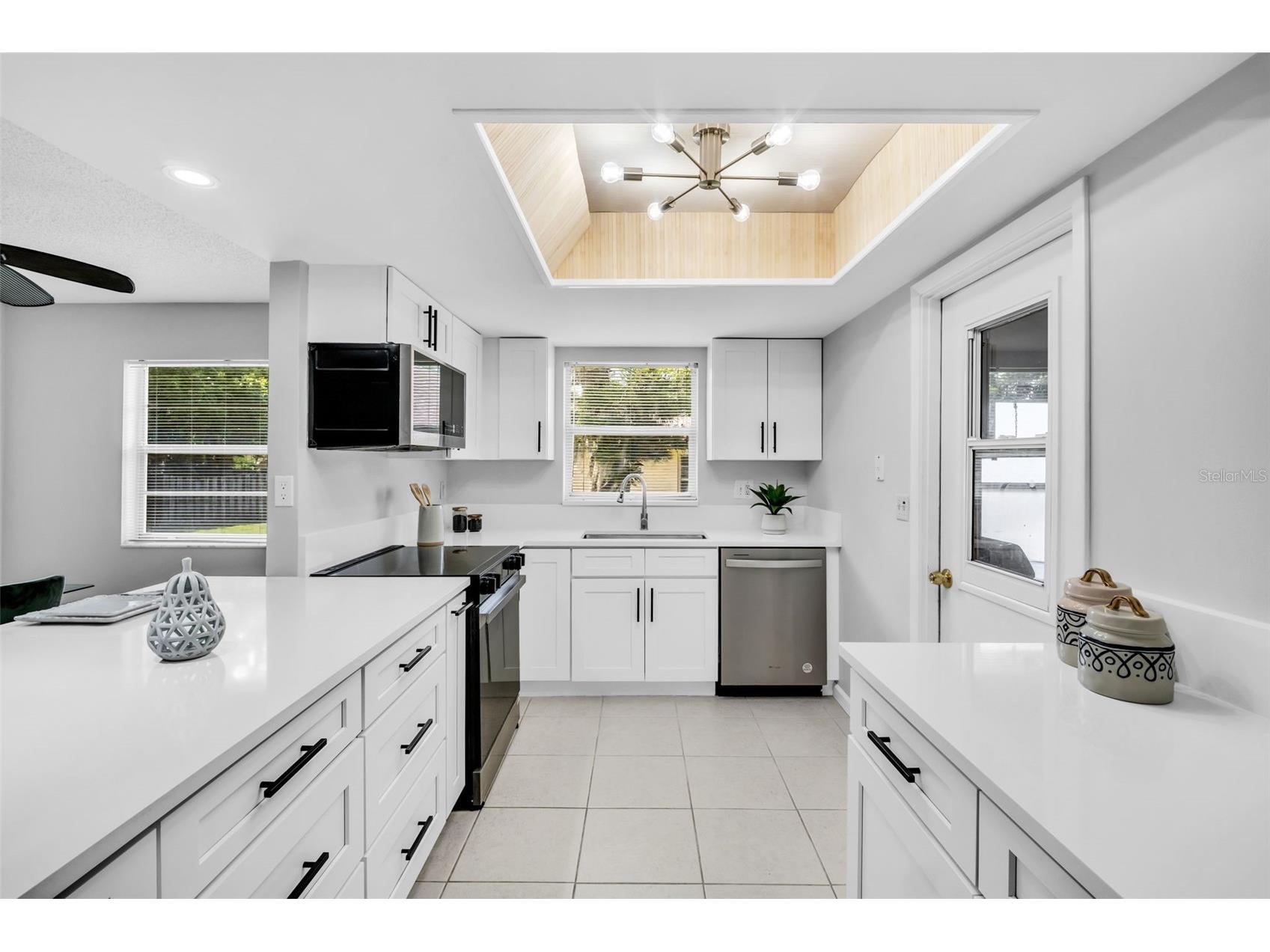 3472 Maclaren Drive Palm Harbor FL 34684 - LAKE TARPON TB8513775 image16