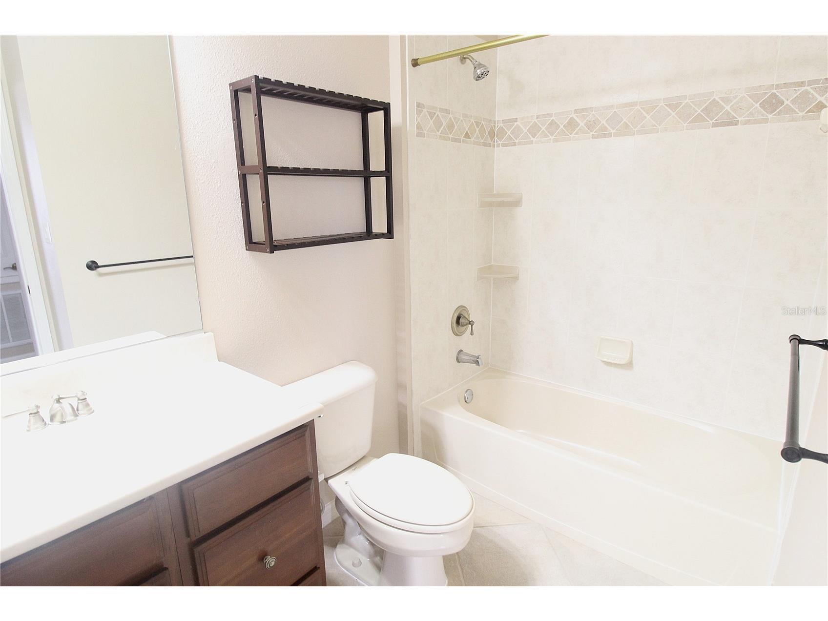 3474 Parkridge Circle #32-203 Sarasota FL 34243 A4695948 image12