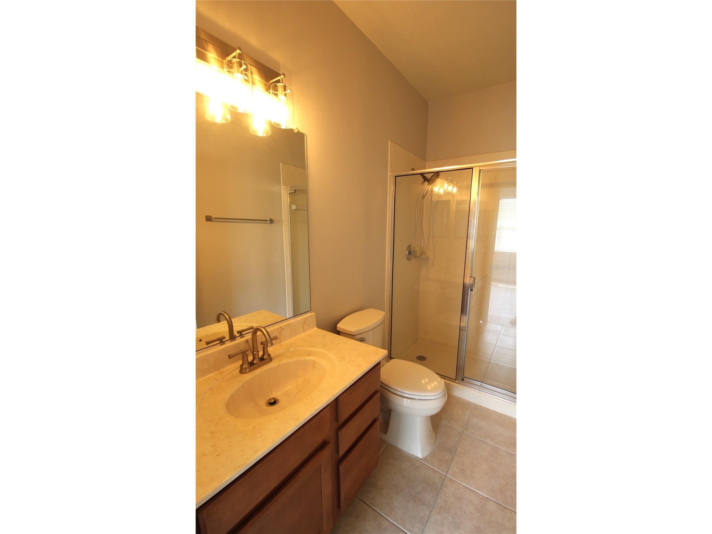 3475 Parkridge Circle #17-202 Sarasota FL 34243 A4700003 image10