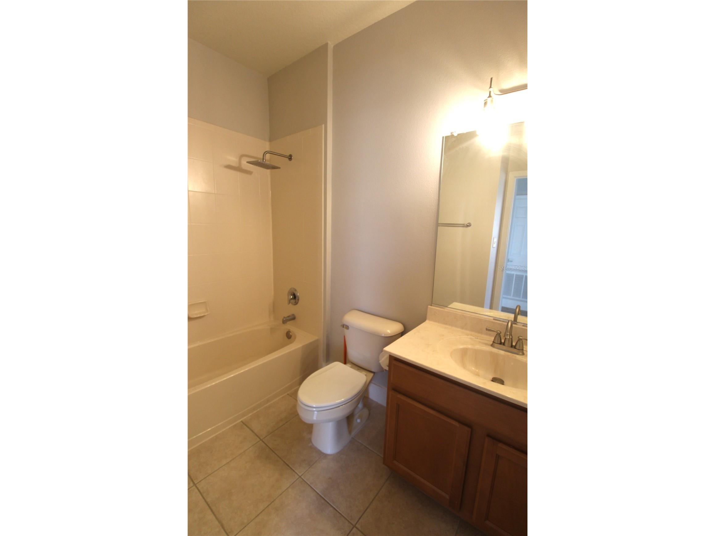 3475 Parkridge Circle #17-202 Sarasota FL 34243 A4700003 image12