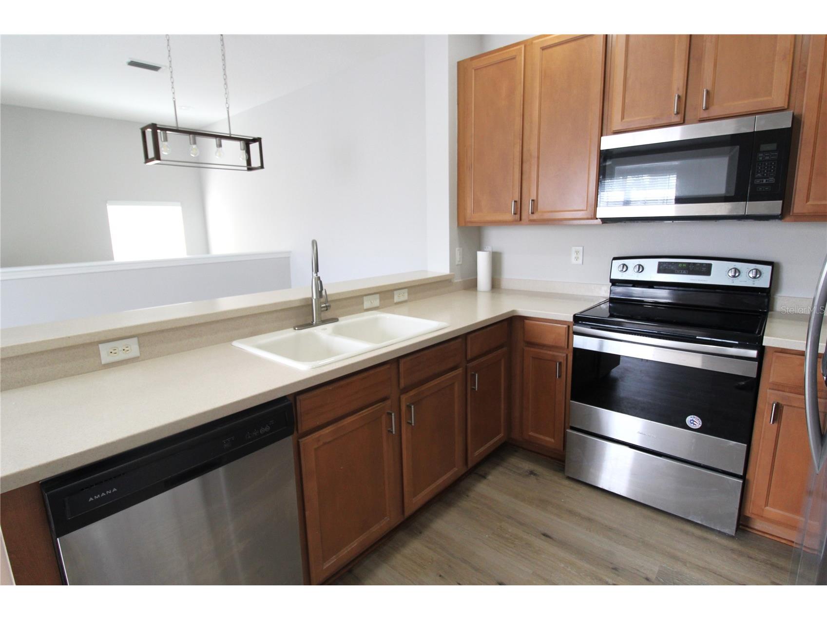 3475 Parkridge Circle #17-202 Sarasota FL 34243 A4700003 image2