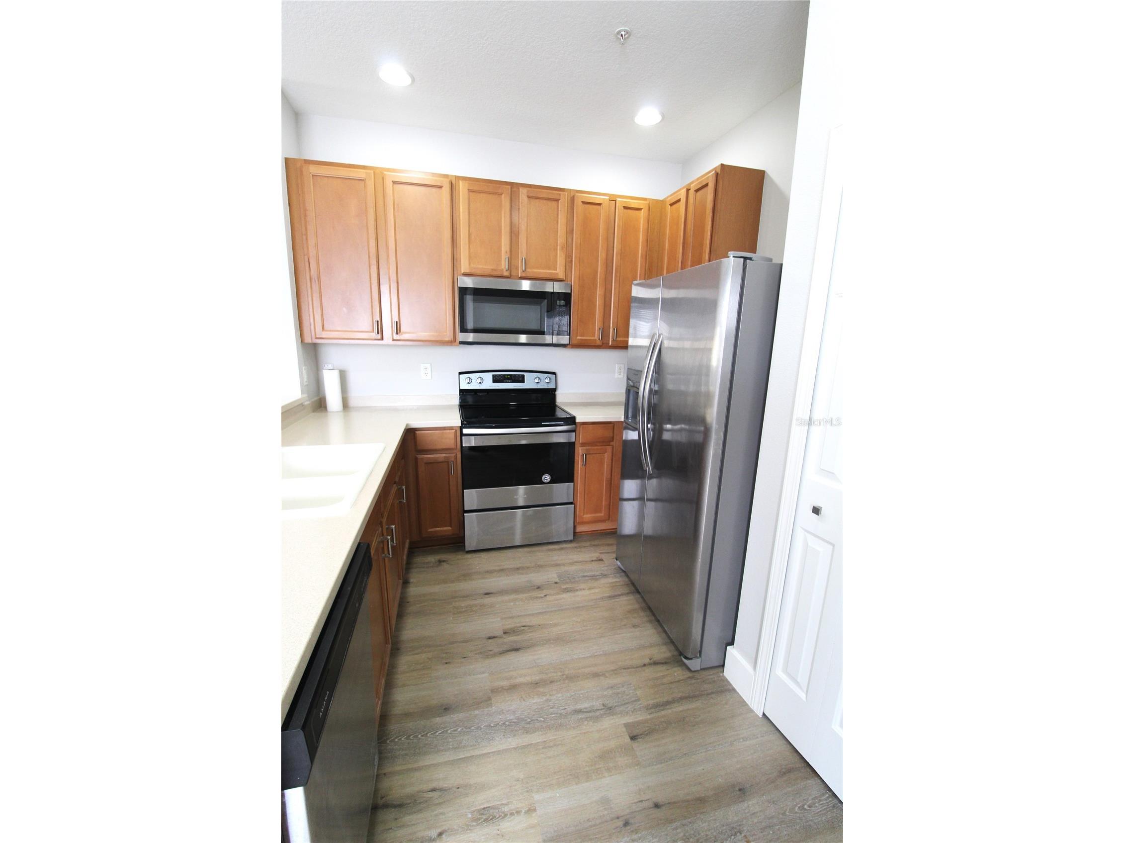 3475 Parkridge Circle #17-202 Sarasota FL 34243 A4700003 image3