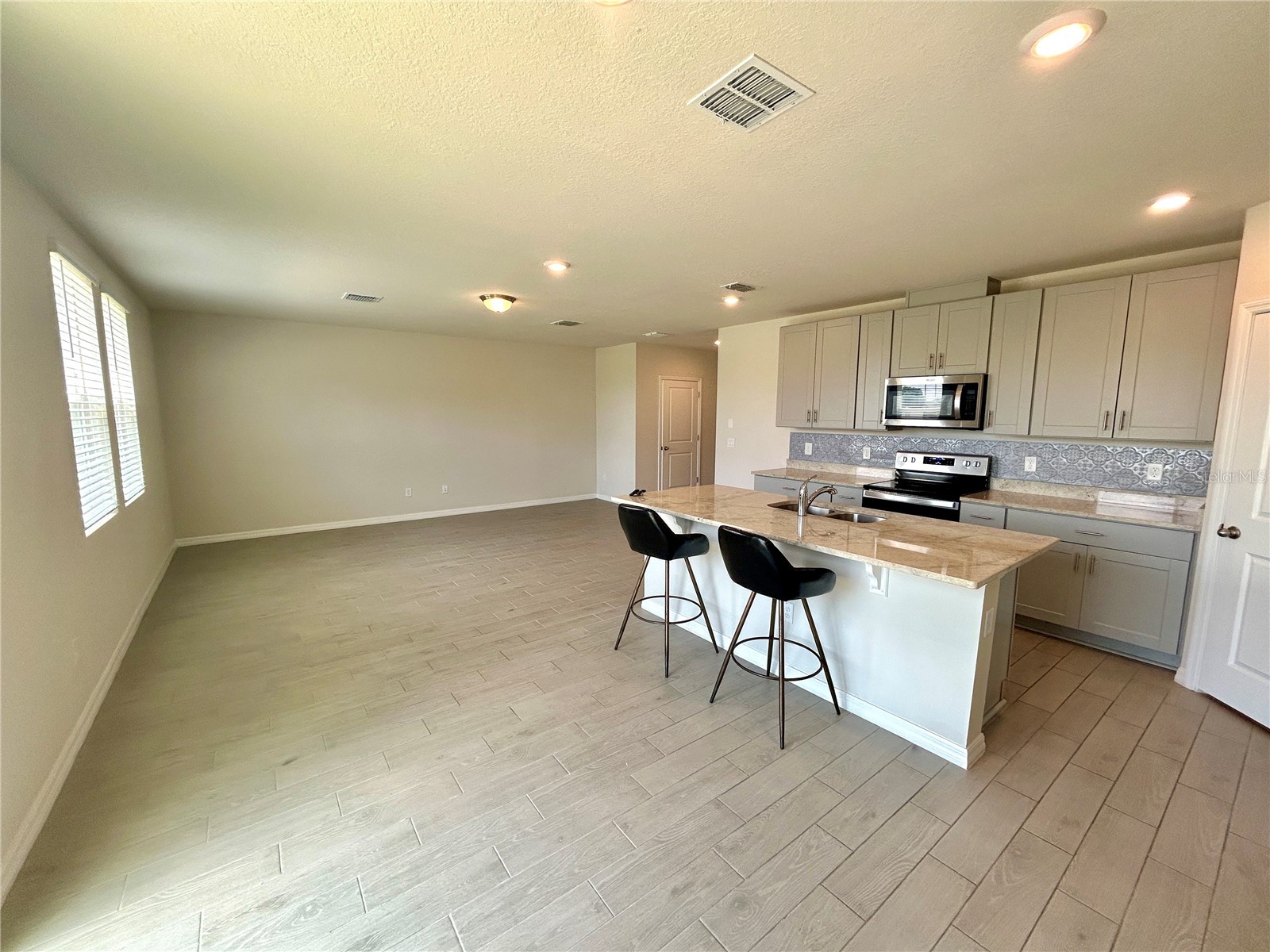 34751 Telluride Lane Zephyrhills FL 33541 TB8480494 image4