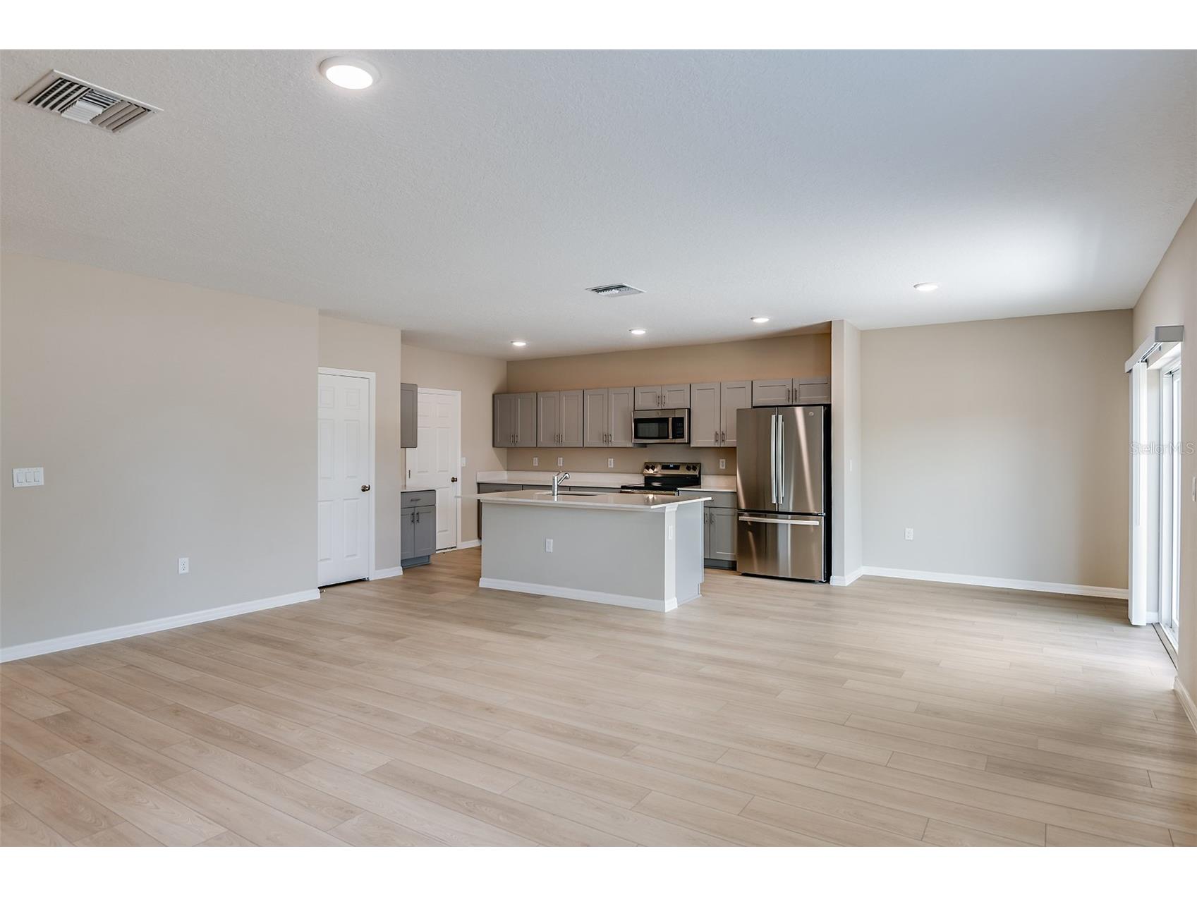 34759 Blossom Fall Path Zephyrhills FL 33541 TB8447205 image4