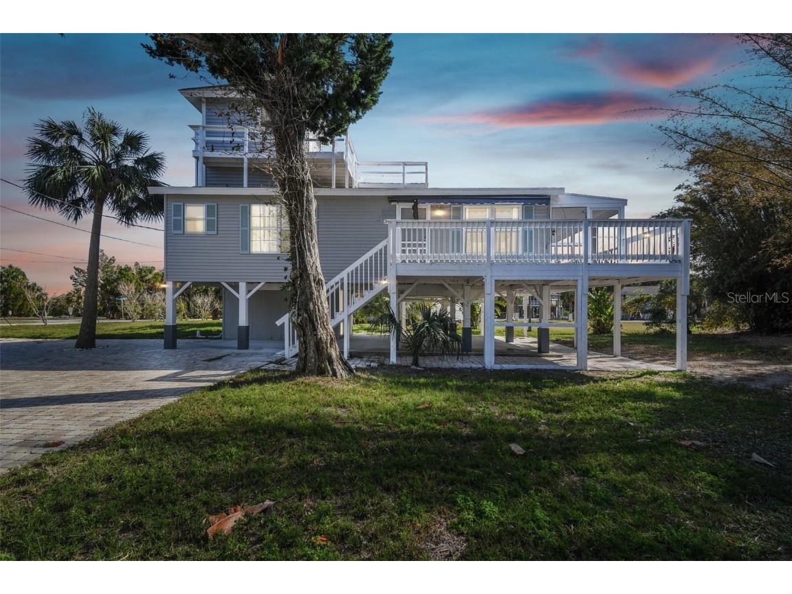 3476 Tidewater Drive Weeki Wachee FL 34607 TB8344314 image1