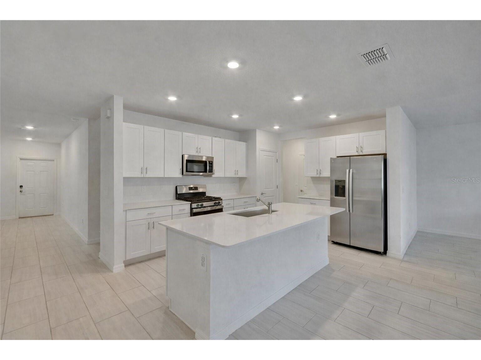 34780 Rainville Loop Zephyrhills FL 33541 TB8491781 image13