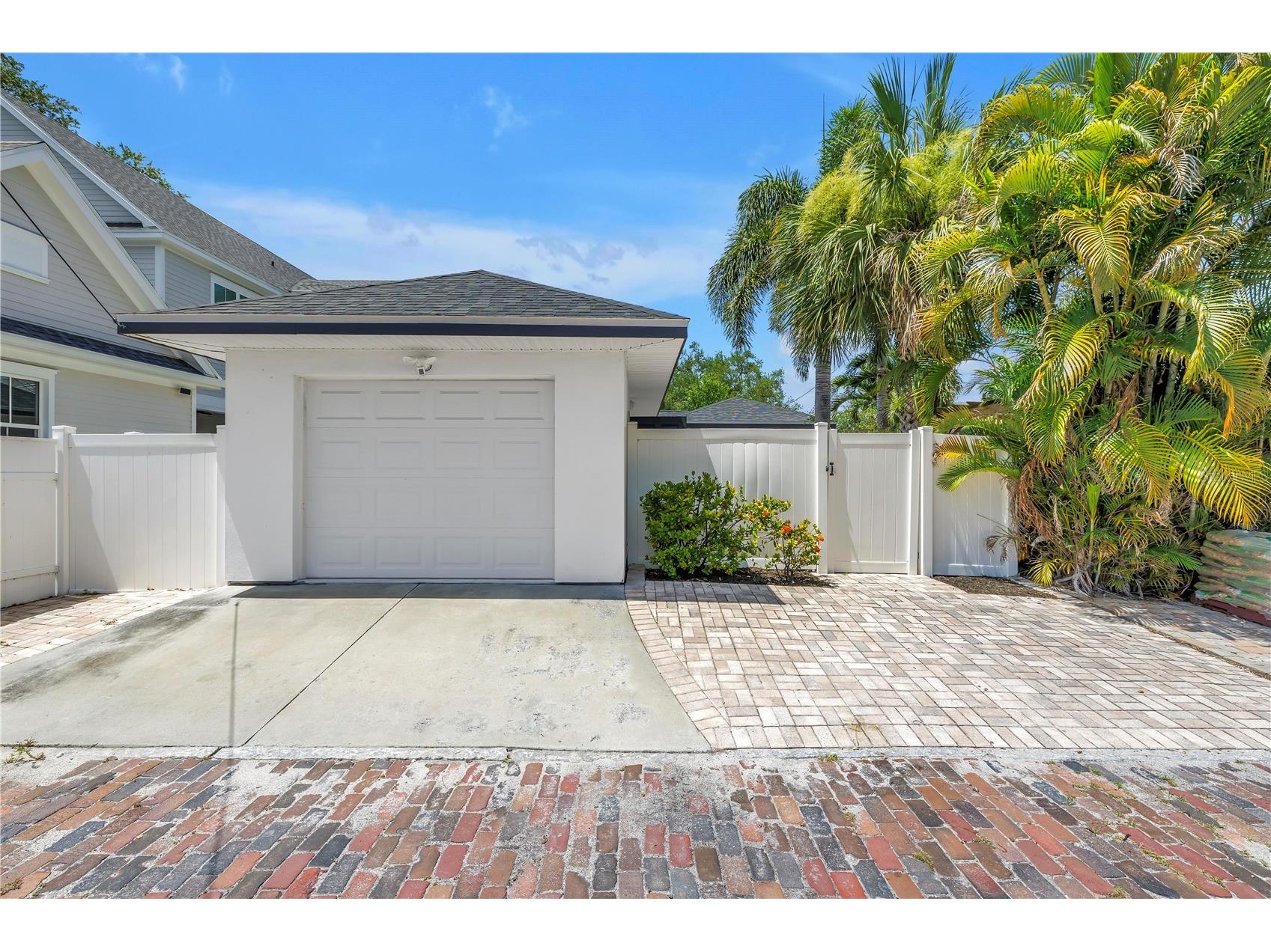 348 11th Avenue NE Saint Petersburg FL 33701 TB8513131 image28