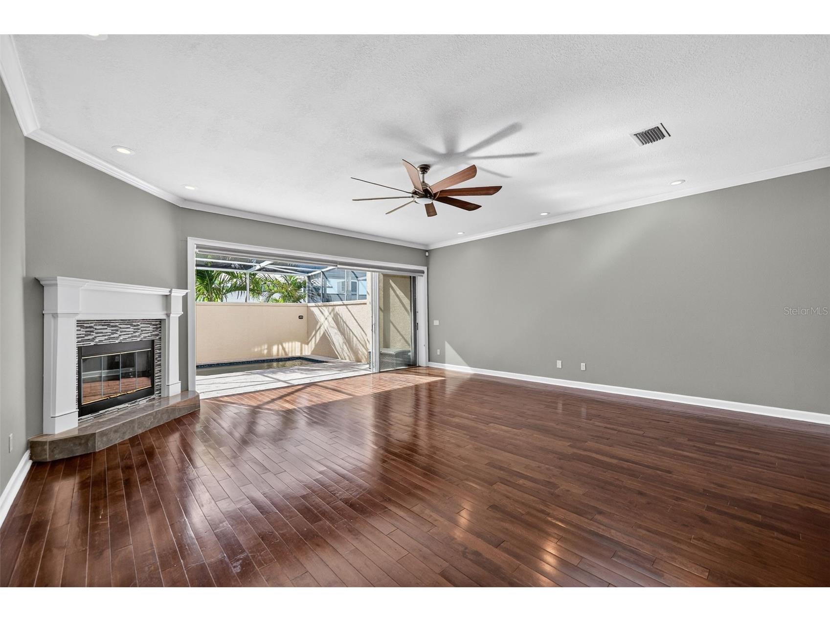348 Larboard Way Clearwater Beach FL 33767 TB8482031 image15