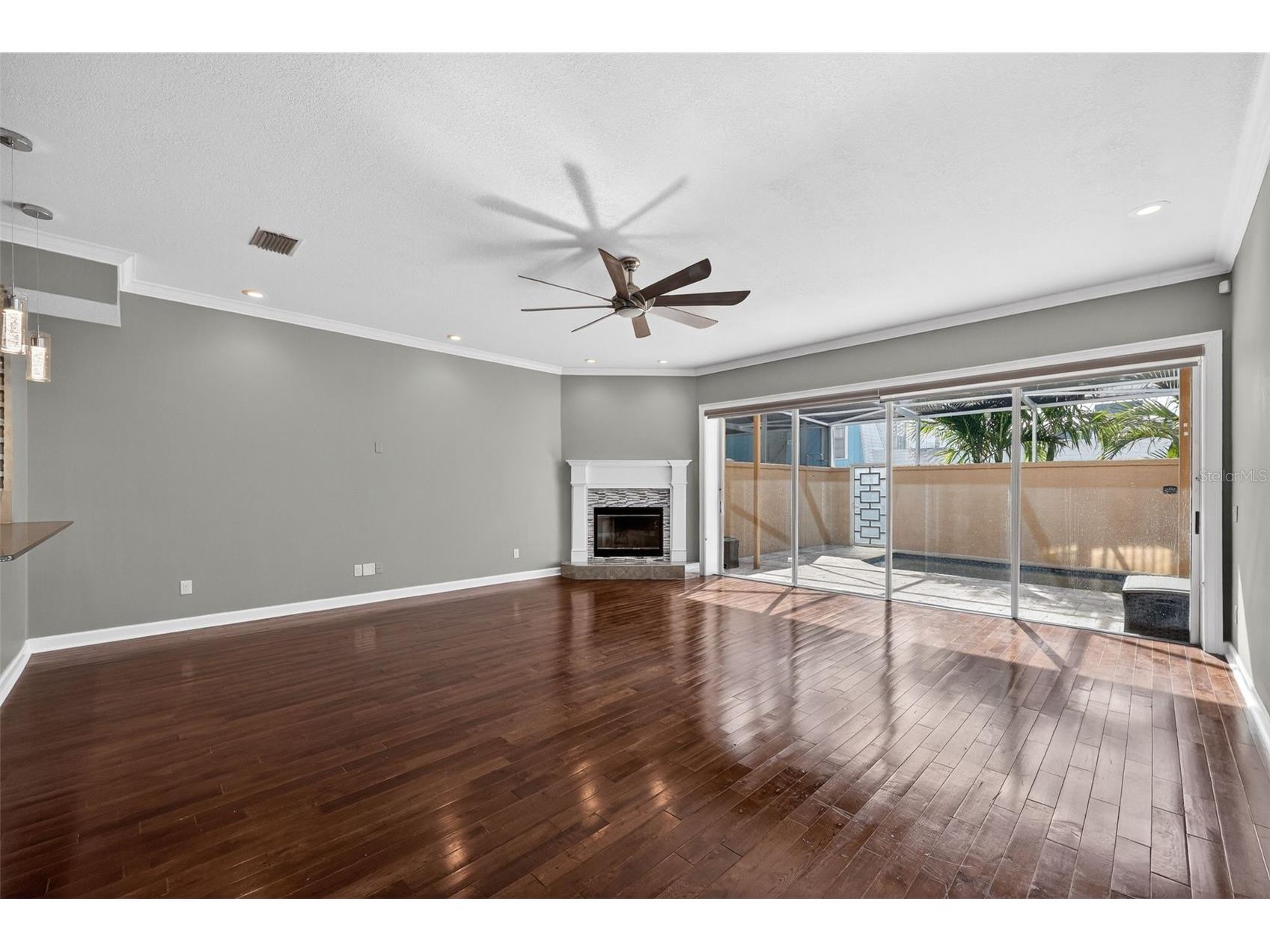 348 Larboard Way Clearwater Beach FL 33767 TB8482031 image17