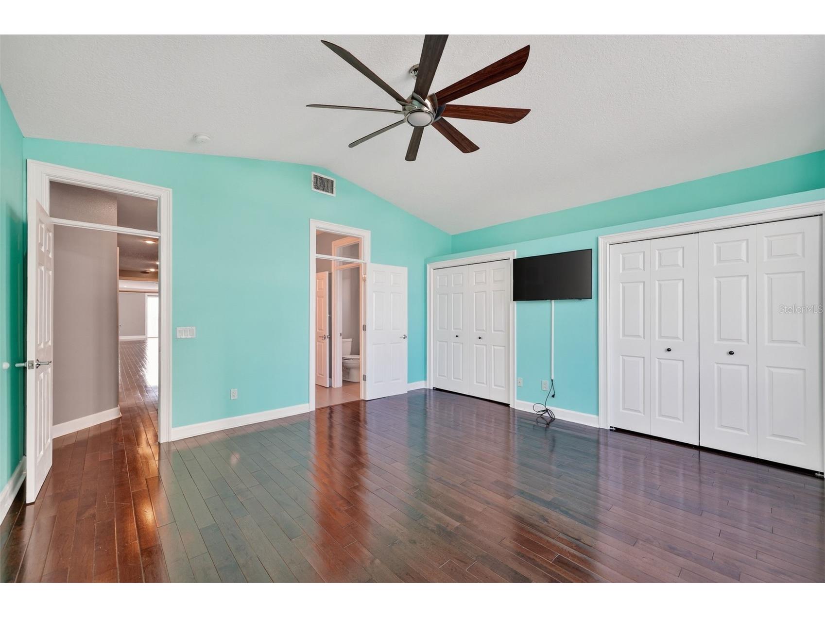 348 Larboard Way Clearwater Beach FL 33767 TB8482031 image24