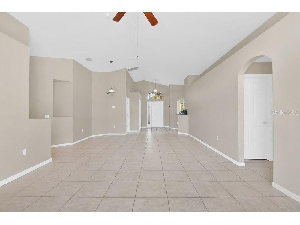 348 Sir Phillips Drive Davenport FL 33837 O6369860 image9