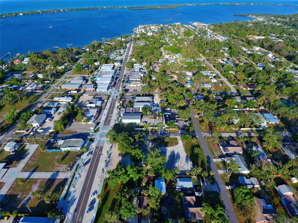 348 W Dearborn Street Englewood FL 34223 D6141523 image2