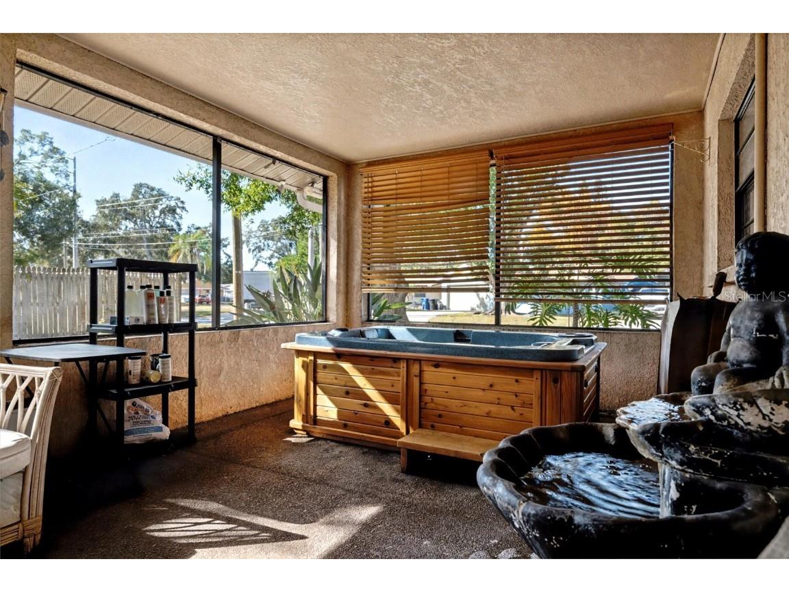 3480 16th Avenue N Saint Petersburg FL 33713 TB8451357 image43