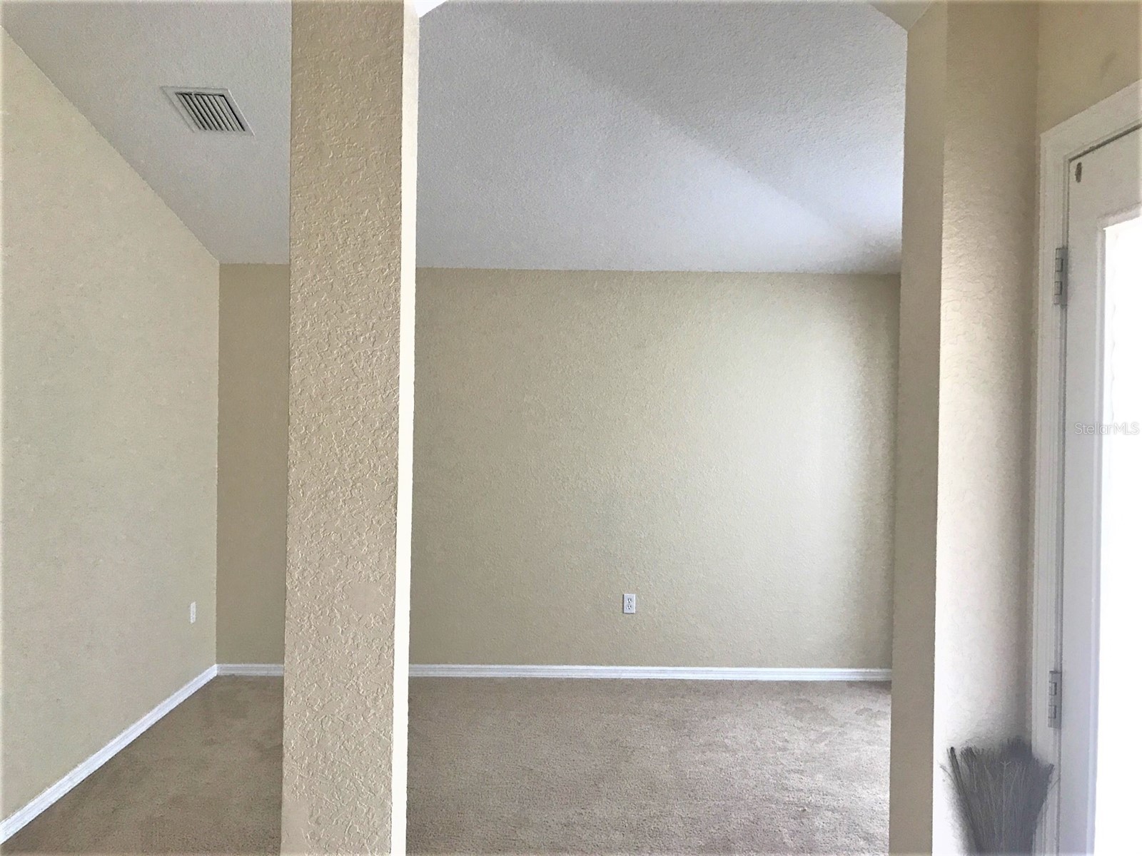 3480 Hawkin Drive Kissimmee FL 34746 O6422171 image2