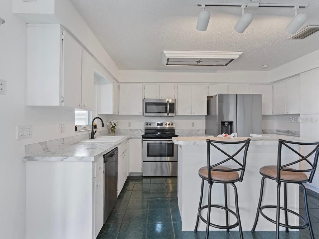 3480 Lakeshore Boulevard Saint Cloud FL 34769 - EAST LAKE TOHOPEKALIGA O6345402 image14