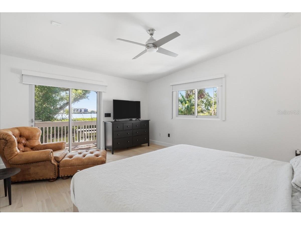 3481 Bayou Sound Longboat Key FL 34228 A4687106 image35